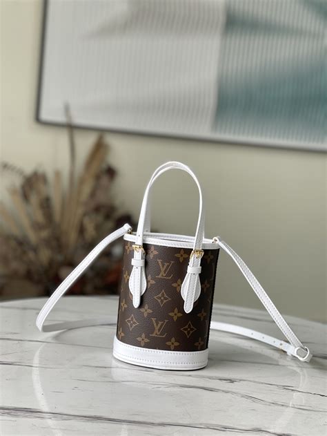 Products by Louis Vuitton: Nano Bucket.